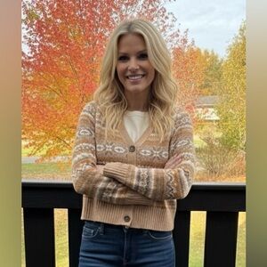 Jessica Simpson Tan and Cream Cardigan
